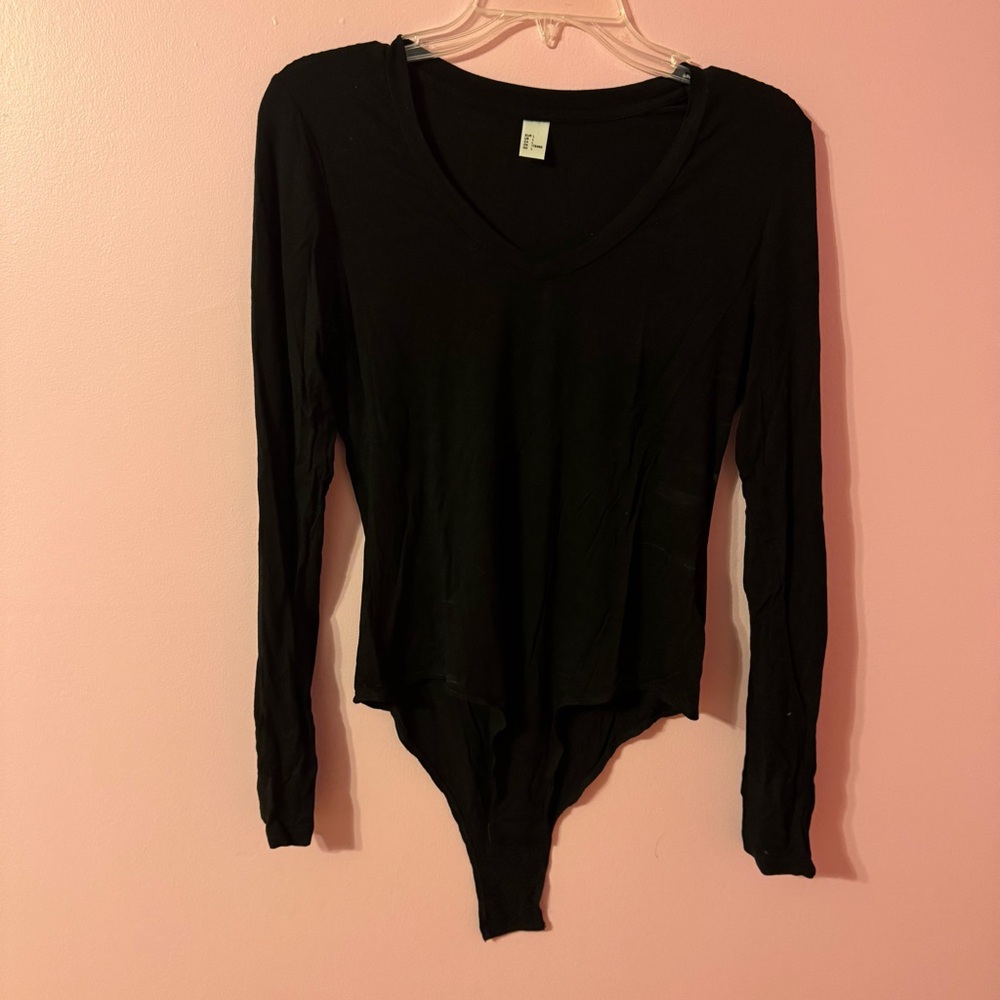 Black Long Sleeve V-Neck Bodysuit